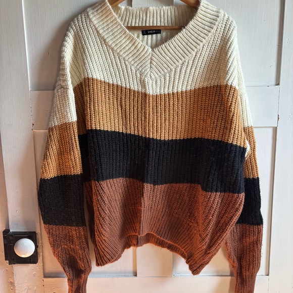 SHEIN Sweaters - SHEIN Sweater